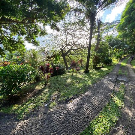 Huahine Manta Lodge Avec 4X4 Optionnel Haapu Esterno foto