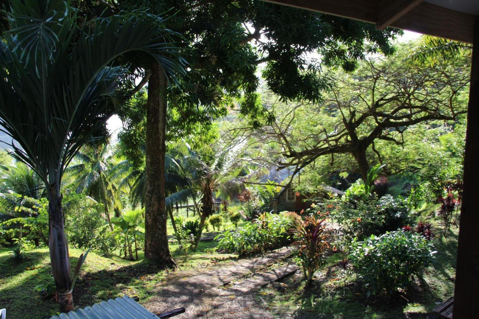 Huahine Manta Lodge Avec 4X4 Optionnel Haapu Esterno foto